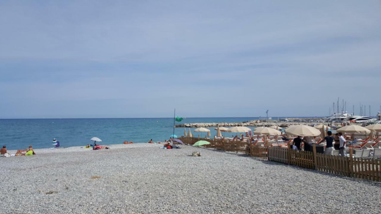Studio Des Anges Villeneuve-Loubet Bagian luar foto